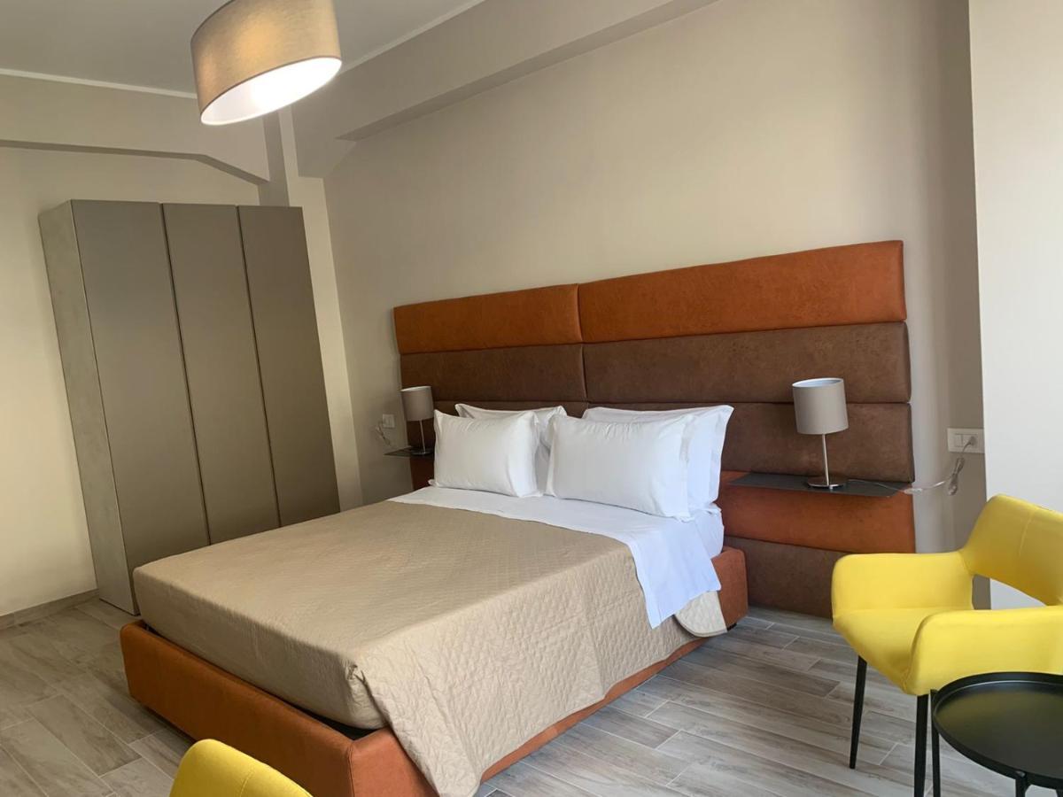 Tripepi Suites Reggio di Calabria Exterior foto